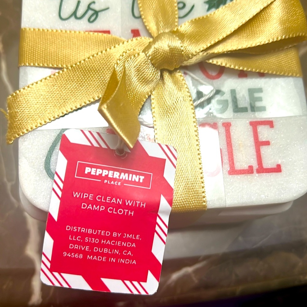 Christmas theme coaster new bag good for gifting